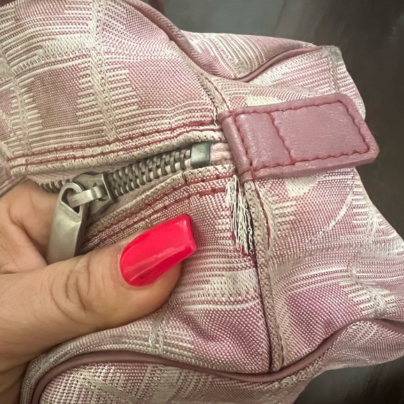 Authentic Chanel handbag Preloved . $895 - Picture 6 of 9